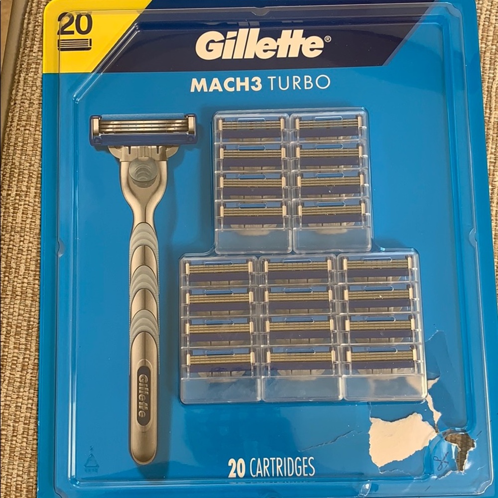 NEW - Gillette Mach3 turbo razors - 20 pack